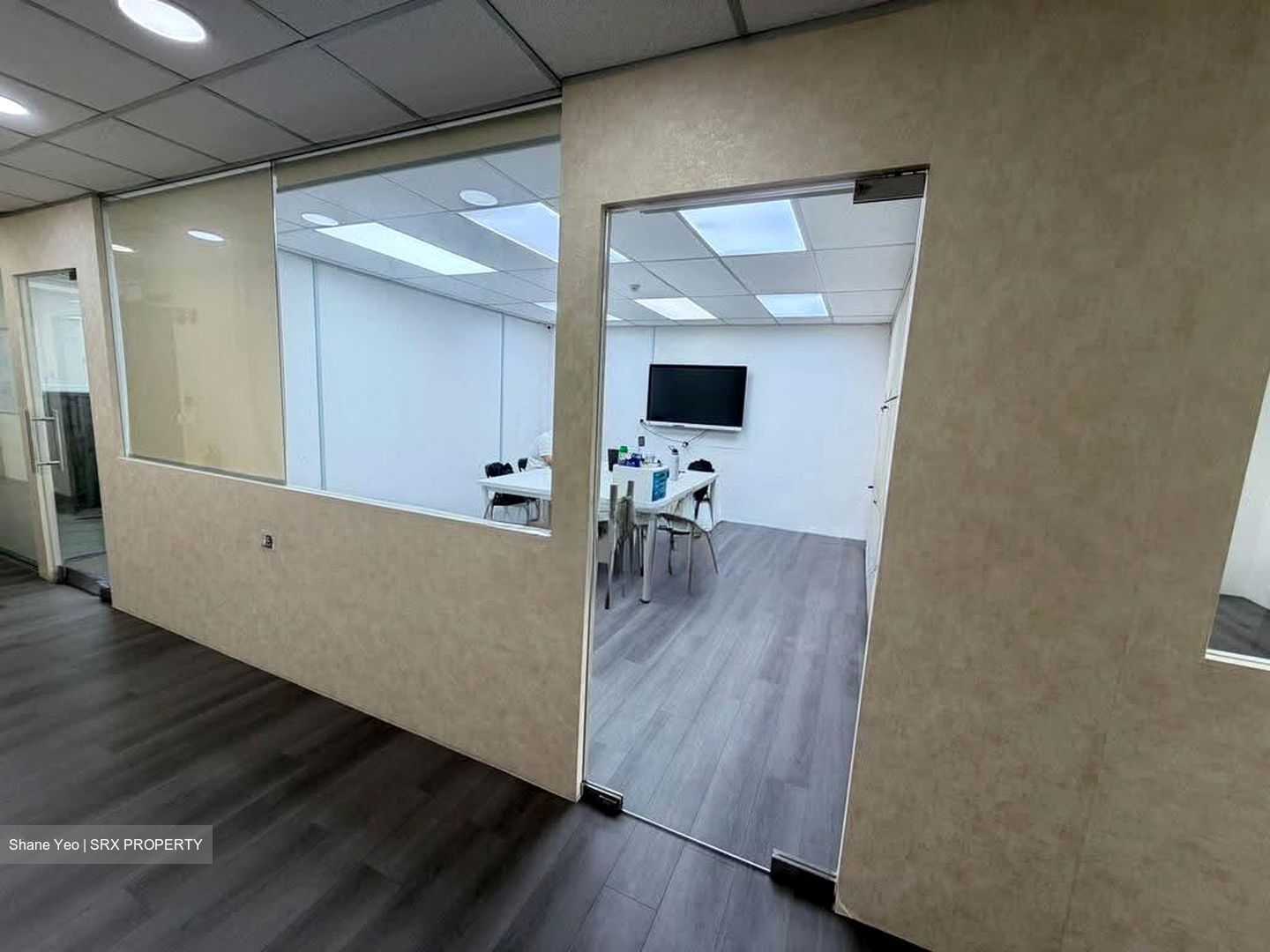 Carpenter Street (D1), Office #612800821